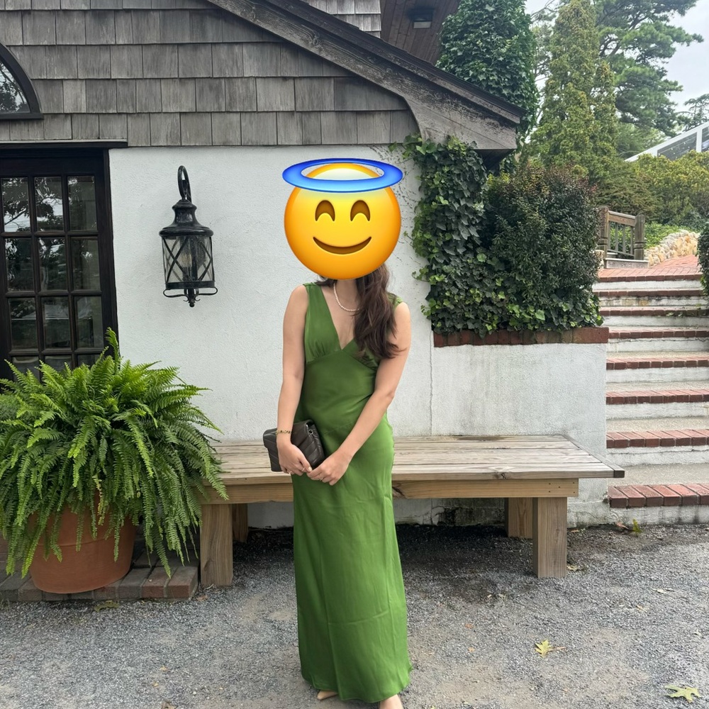 Meshki Emerald Green Backless Cowl-Back Satin Gown - Picture 7 of 7